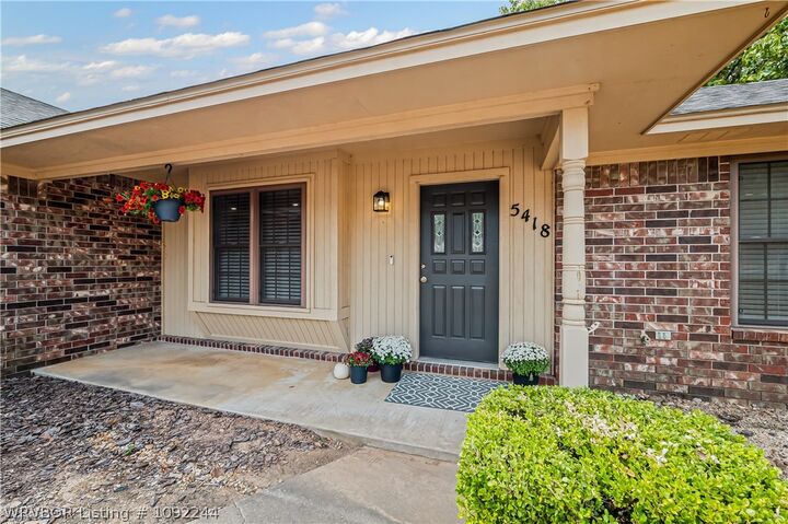 Property Photo: 5418 93rd Circle AR 72903