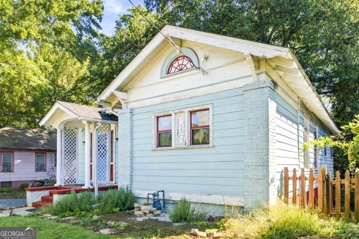 Property Photo:  1420 Sylvan Road SW  GA 30310 