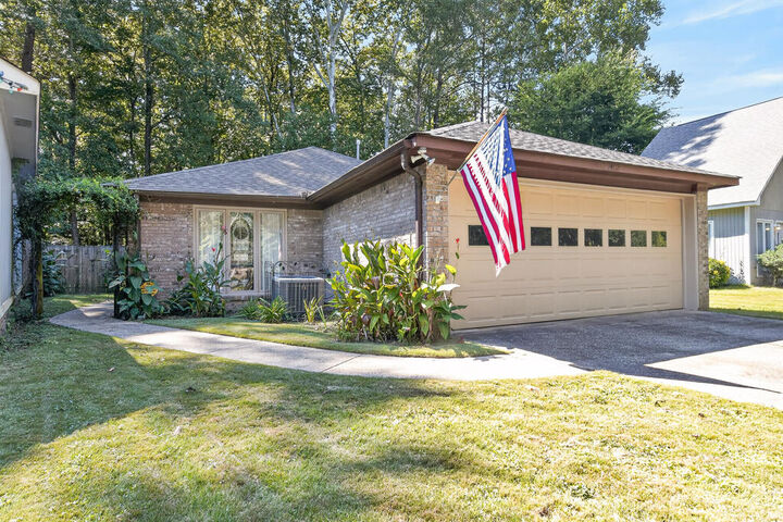 Property Photo:  1402 Maplebrook Drive  GA 31904 