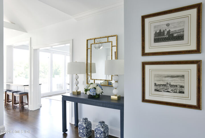 Property Photo:  633 Steamboat Road Apt 4  CT 06830 