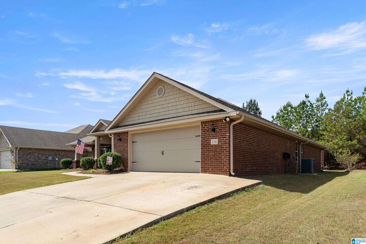 Property Photo:  114 Hillcrest Drive  AL 35115 