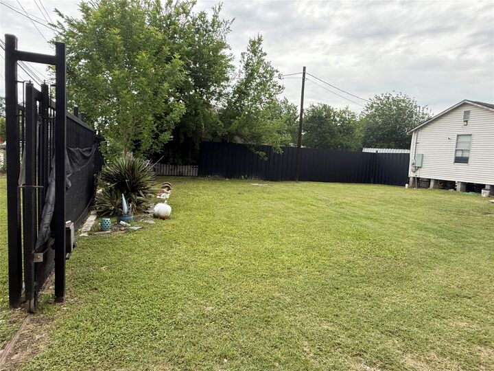 Property Photo:  10338 Aldine Westfield Road  TX 77093 