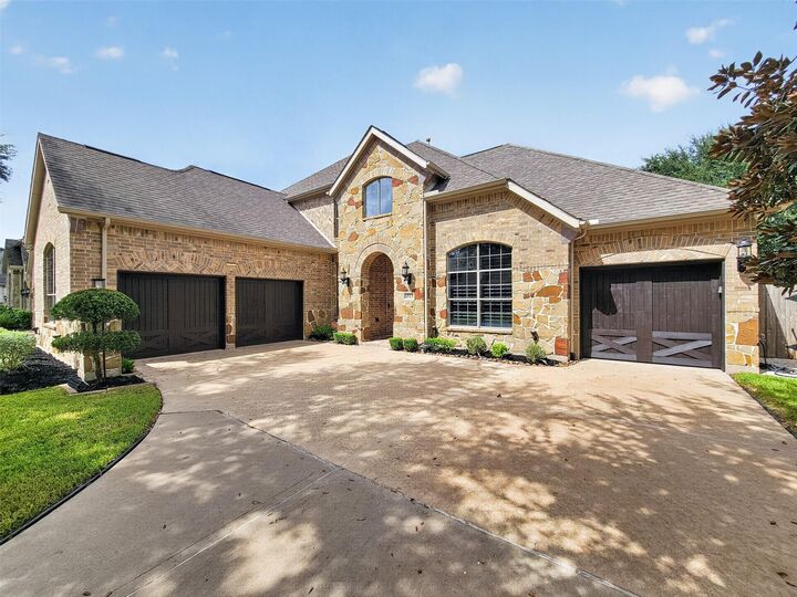 Property Photo:  6911 Gossamer Lane  TX 77479 