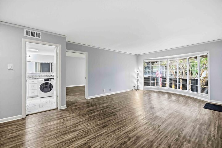 Property Photo:  2545 Marilee Lane 2  TX 77057 