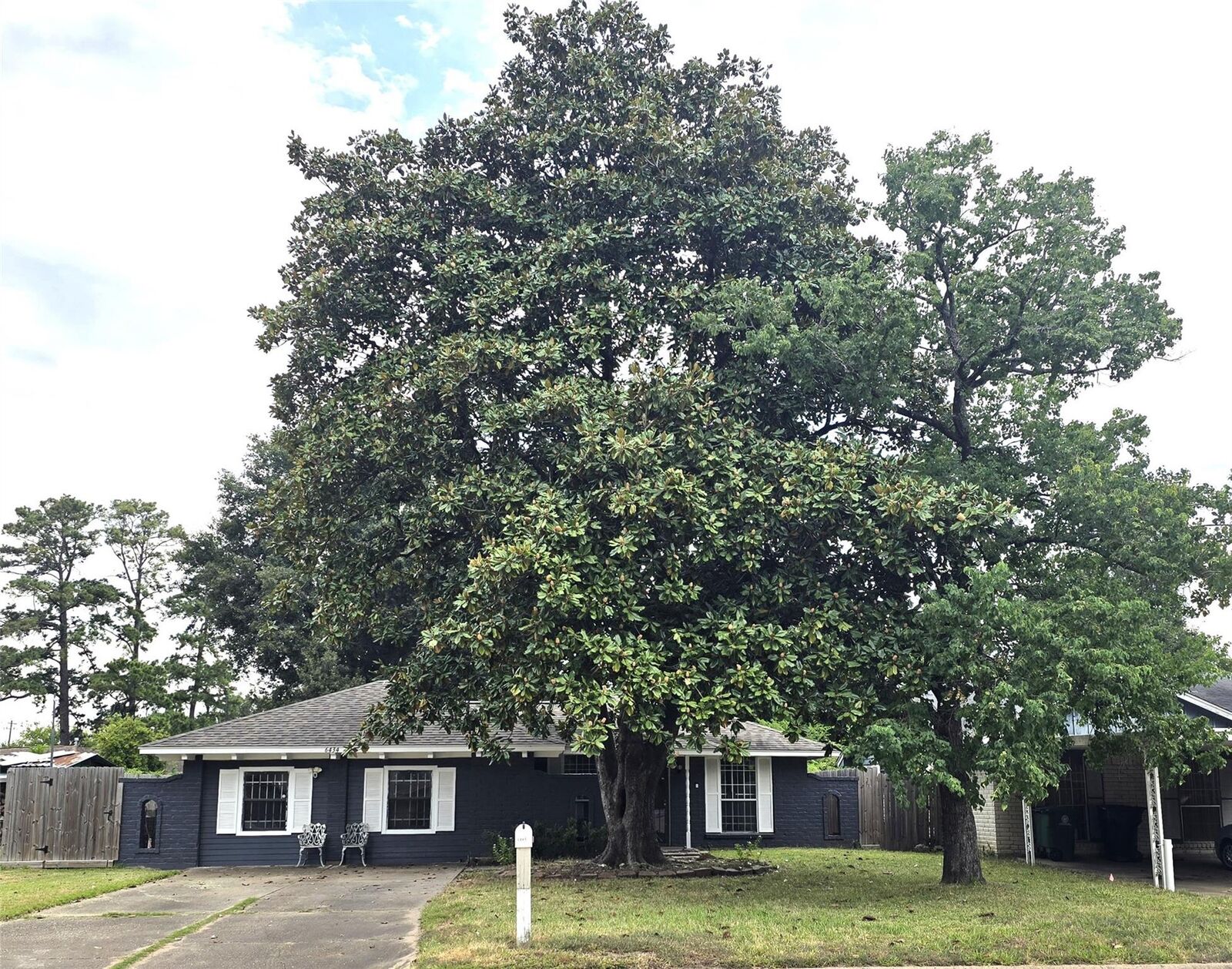 Property Photo:  6434 Woodland Trails Drive  TX 77088 