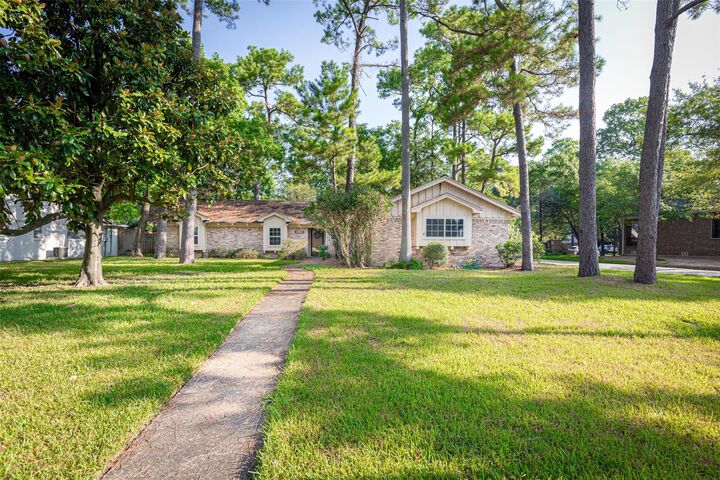 Property Photo:  10902 Saint Marys Lane  TX 77079 