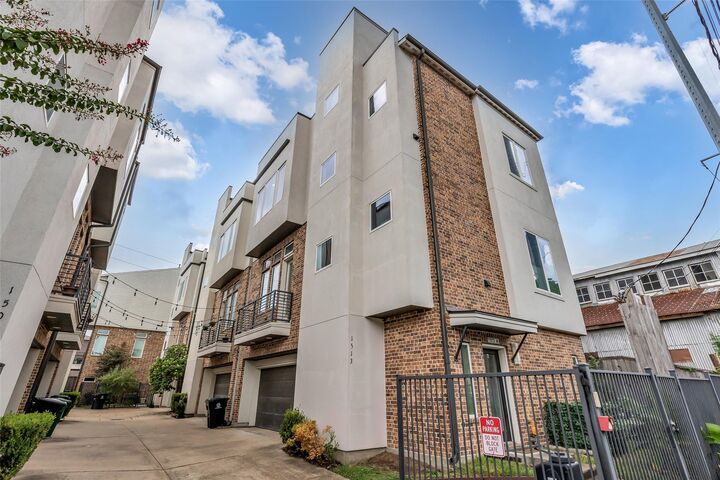 Property Photo: 1513 Spring Street A TX 77007