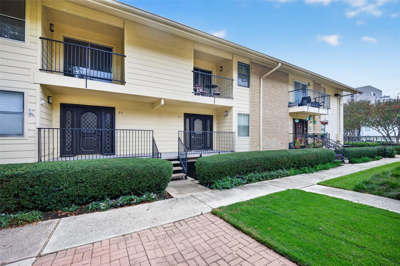 Property Photo:  3131 Cummins Street 23  TX 77027 