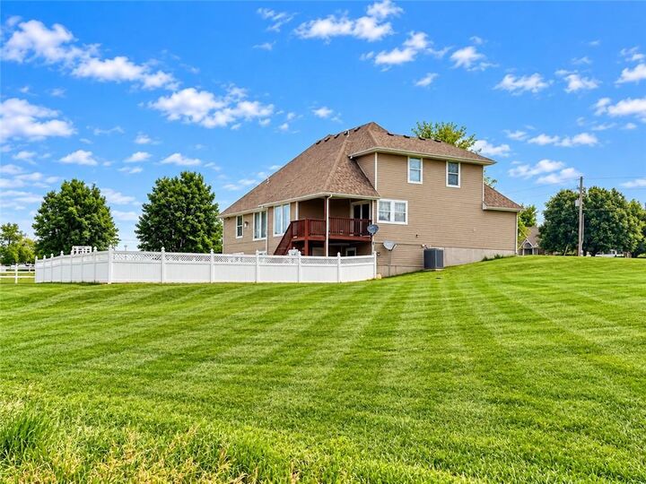 Property Photo: 10841 Rocky Branch Trail MO 64037