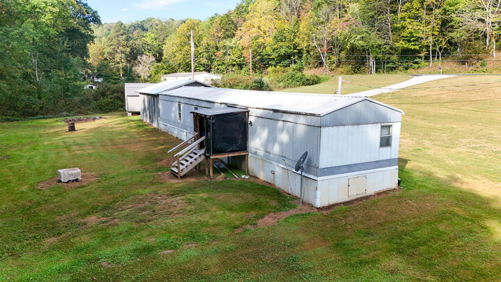Property Photo:  2512 Slate Lick Road  KY 40741 
