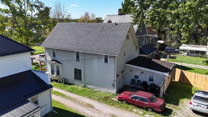 Property Photo: 530 Cleveland Ave OH 44805