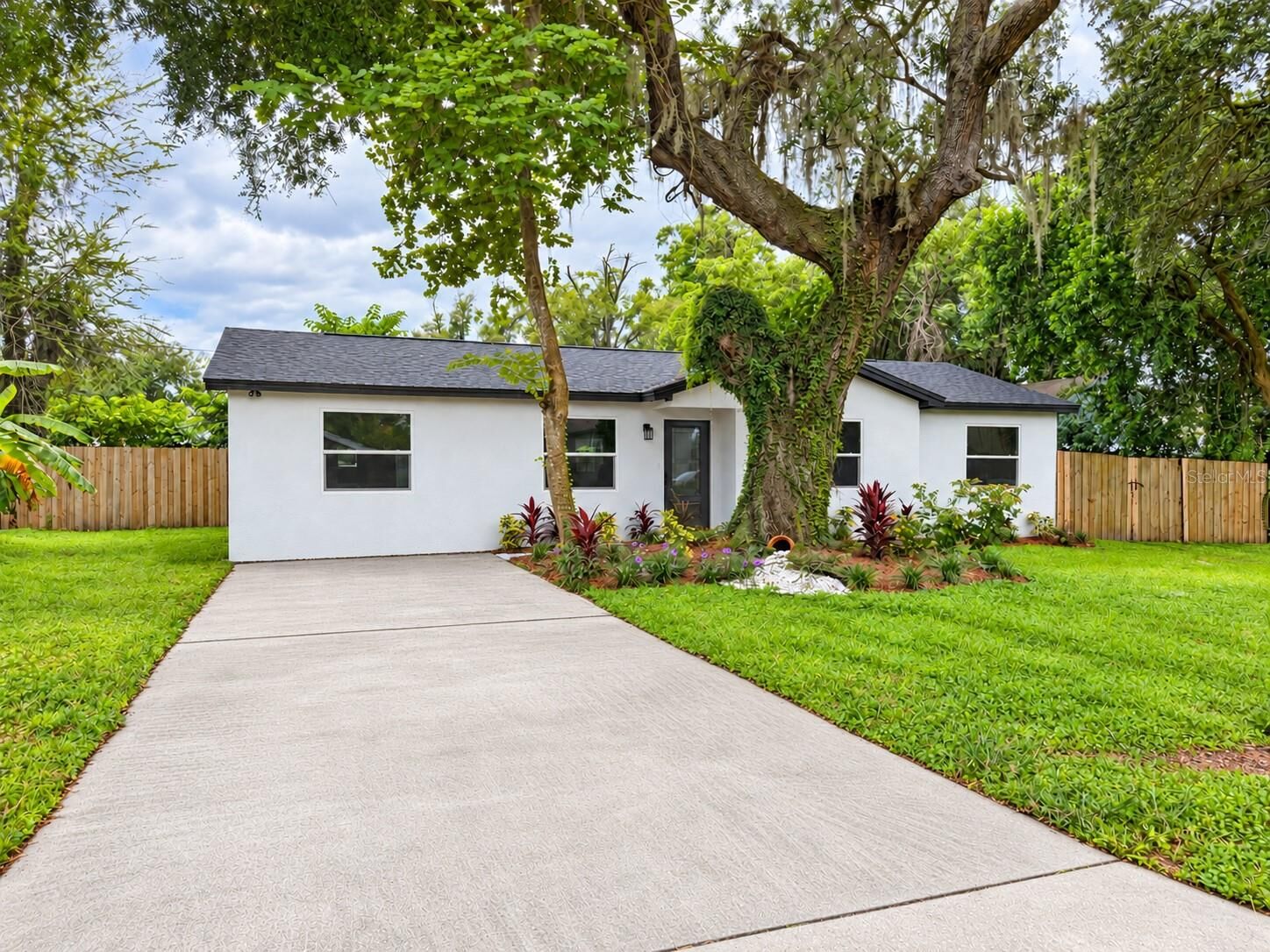 Property Photo:  705 E 126th Avenue  FL 33612 