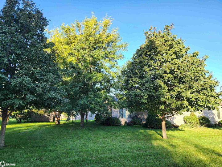 Property Photo:  3399 Saratoga Court  IA 50401 