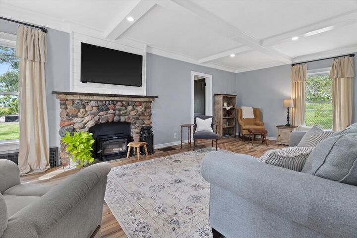 Property Photo:  409 W Clark St  WI 53549 