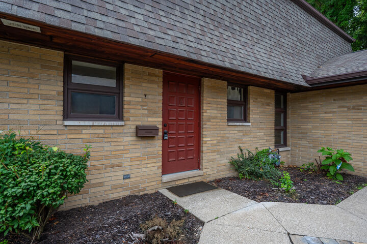 Property Photo:  2727 S Lakeshore Drive  MI 49085 