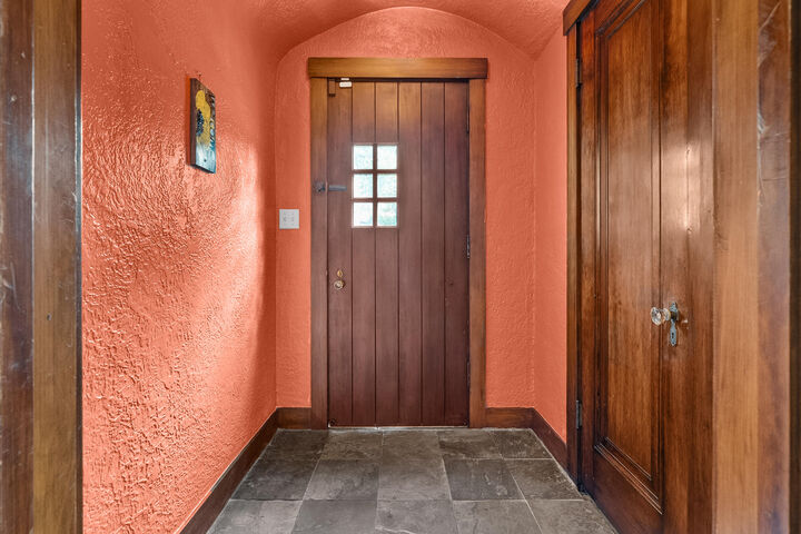 Property Photo:  179 N Union Street N  MI 49017 