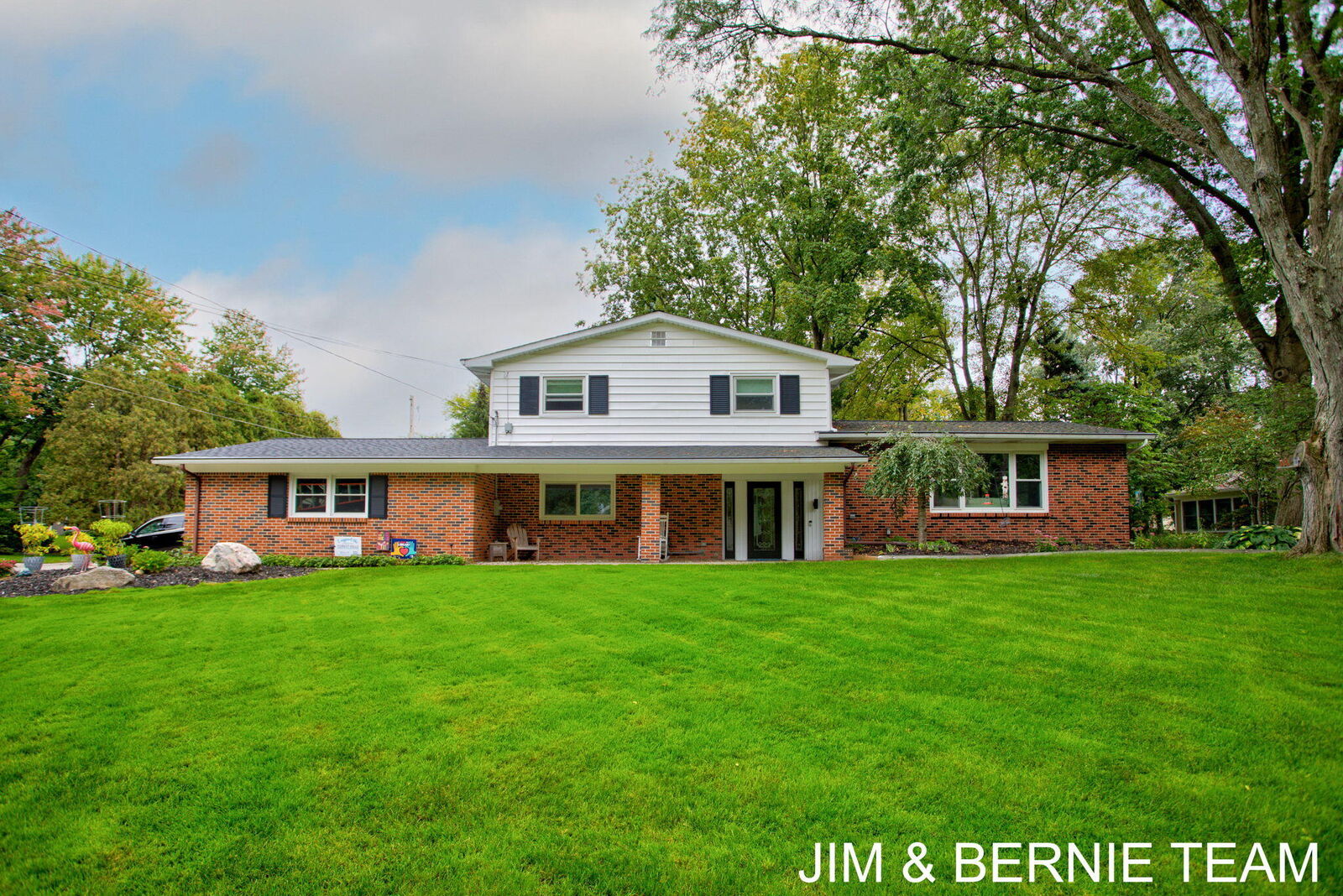 Property Photo: 500 Greenbrier Drive SE MI 49546