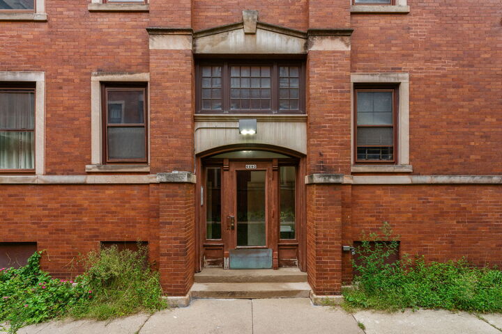 Property Photo:  6102 S Kimbark Avenue 2W  IL 60637 
