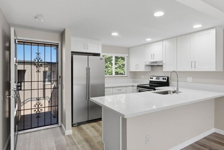 Property Photo:  8775 Navajo Rd 7  CA 92119 