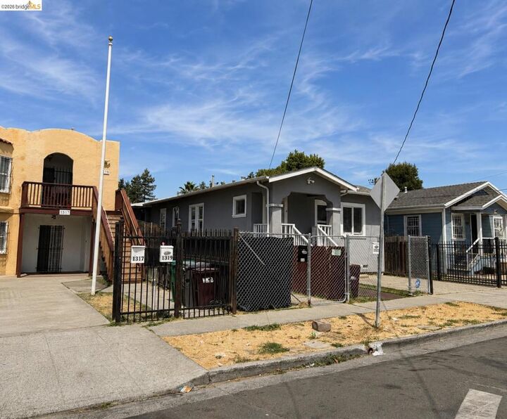 Property Photo:  1317 83rd Ave  CA 94621 