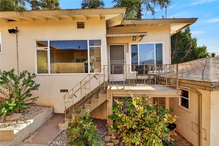 Property Photo:  1440 Verd Oaks Dr A  CA 91205 
