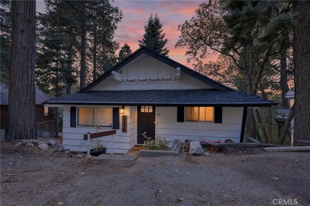 Property Photo:  628 Rose  CA 92391 