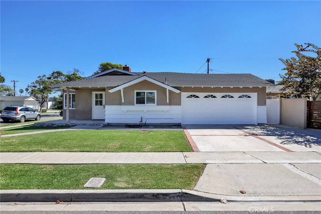 Property Photo: 2528 Bowdoin Place CA 92626