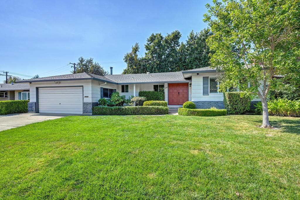 Property Photo: 5263 Heritage Drive CA 95608