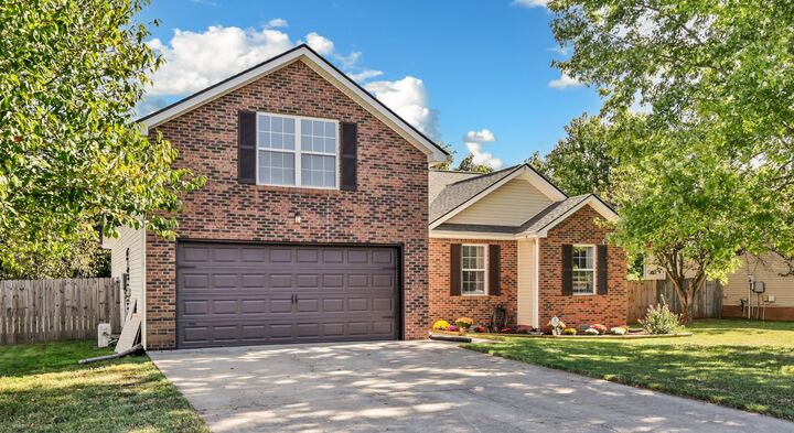 Property Photo: 3733 Harvest Rdg TN 37040