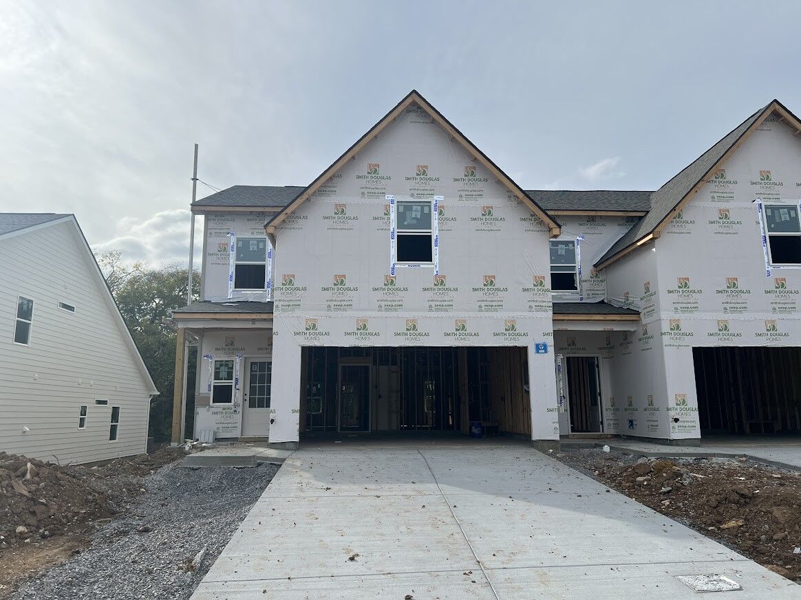 Property Photo: 1233 Bronte Dr TN 37167