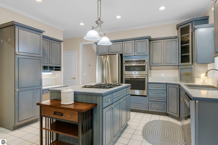 Property Photo: 6222 S Westwood Pkwy MI 49682