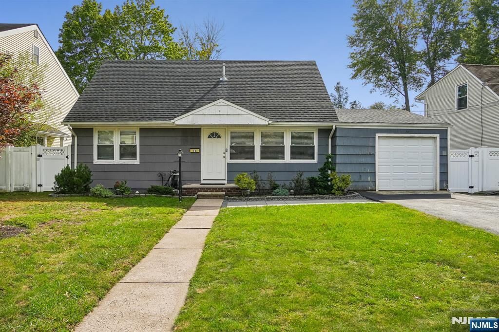 Property Photo:  76 Day Avenue  NJ 07621 