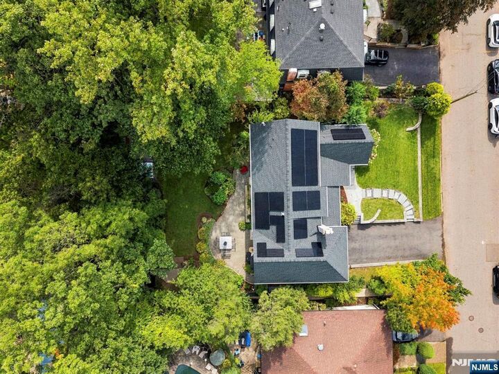 Property Photo:  533 Ridgeland Terrace  NJ 07605 