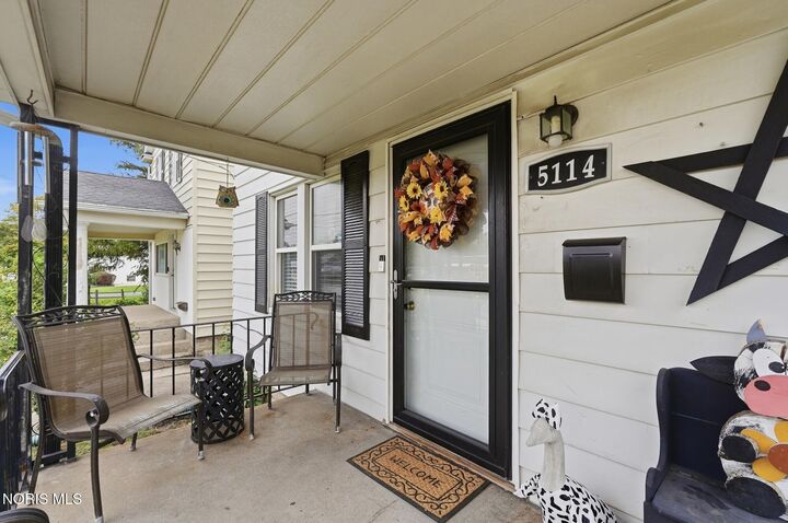 Property Photo: 5114 Douglas Road OH 43613