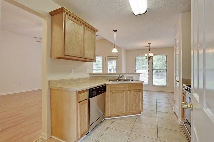 Property Photo:  713 Chevreuil Street  LA 70448 
