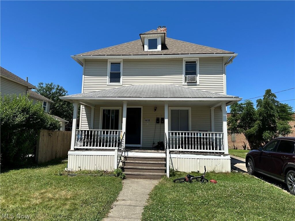 Property Photo:  1418 Wyandotte Avenue Up  OH 44107 