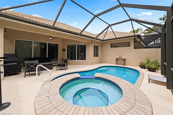 Property Photo:  3123 Santorini Ct  FL 34119 
