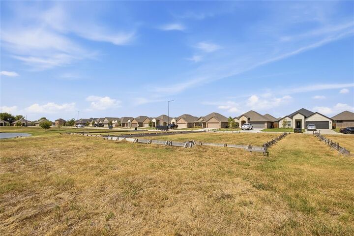 Property Photo:  805 Greyson Lane  TX 75402 