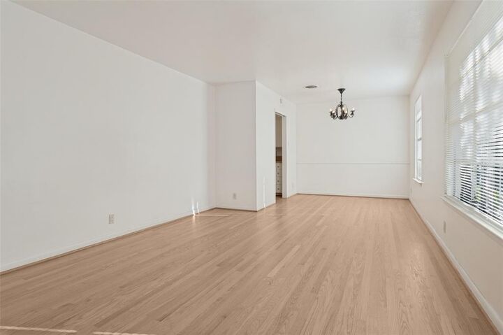 Photo de la propriété:  4515 Dove Creek Way  TX 75232 
