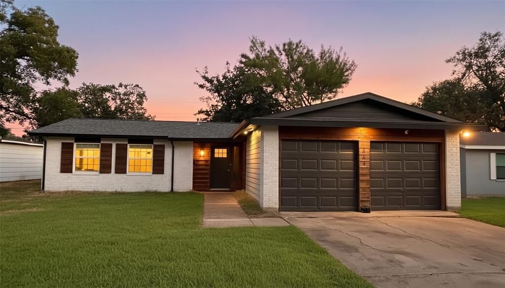Property Photo:  441 Melrose Drive  TX 75080 
