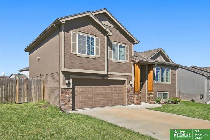 Property Photo:  14320 Tregaron Drive  NE 68123 