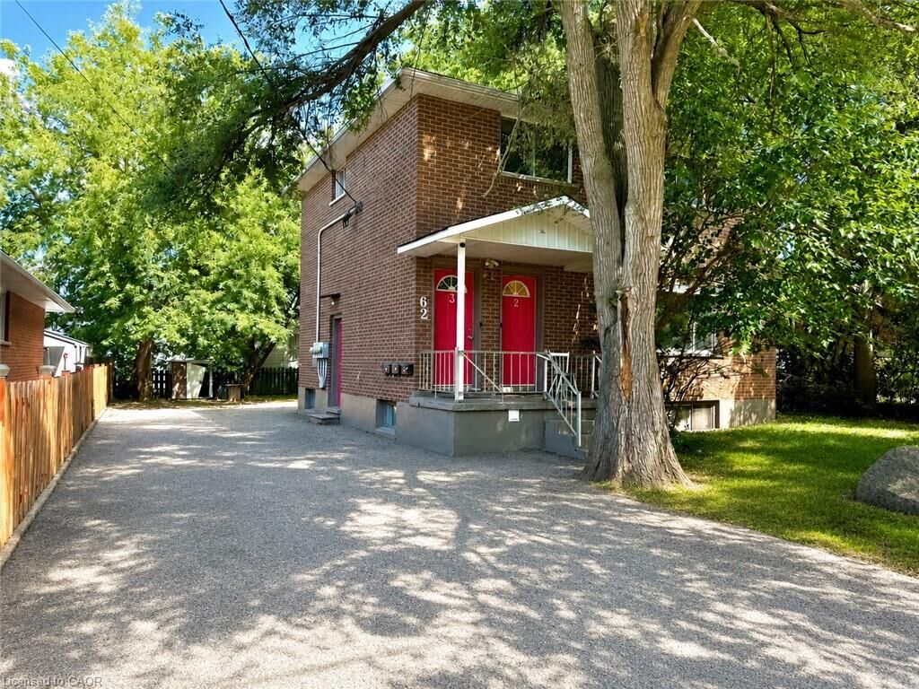 Property Photo:  62 Bond Street 1  ON N2H 4S5 
