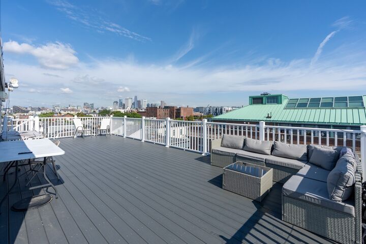 Property Photo:  137 Dorchester St 3D  MA 02127 