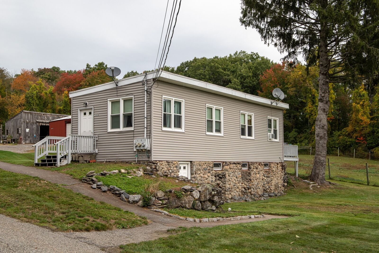 Property Photo:  183 Ab Main St  MA 01505 
