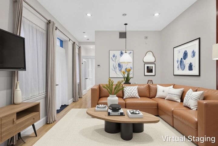 Property Photo:  8 Garden Ct 2  MA 02113 