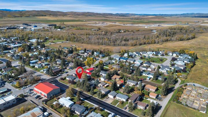 Property Photo:  104 1 Avenue NE  AB T0L 0H0 
