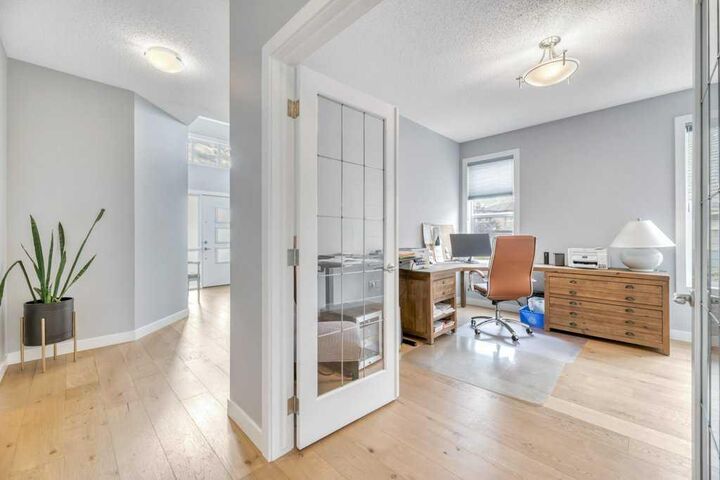 Property Photo:  32 Walden Place SE  AB T2X 1Y5 