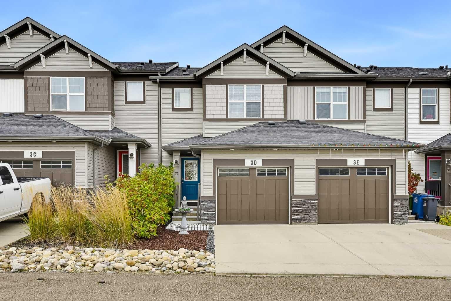 Property Photo:  3D Heritage Drive  AB T4C 2N7 