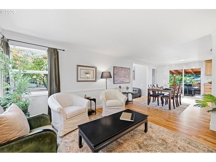 Property Photo: 17811 SE Cook St OR 97267