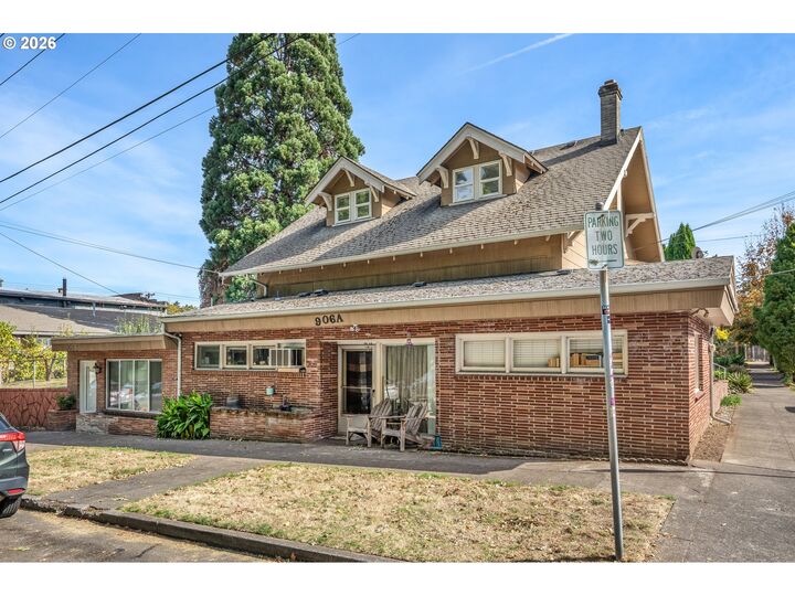 Property Photo:  906 NE 24th Ave  OR 97232 